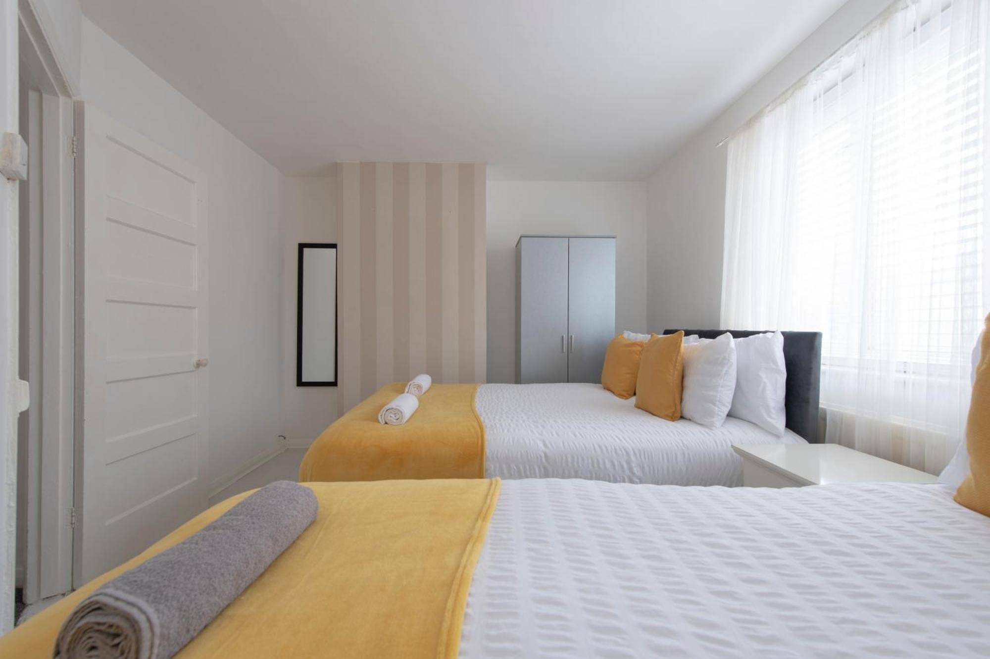 3 Bed House In Rochester 4 Beds Sleeps 7 Wainscot Buitenkant foto